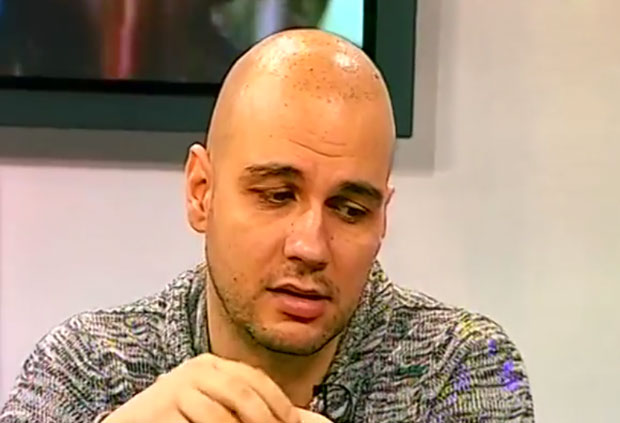 Бојан Маровић: Требало је да у поноћ изађем на сцену, а онда је одједном настао хаос, људи су се бацали на под, крили под столовима!